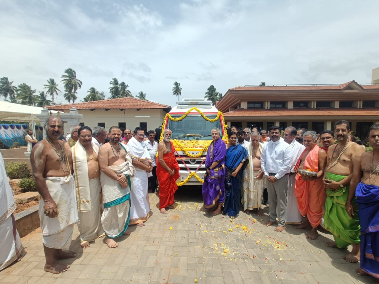 Shri VyasaSrisha Sanchari Chikitsalaya